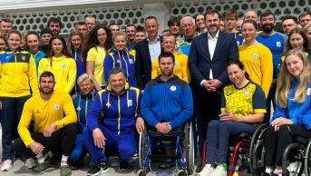 Світова веслувальна сім’я допомагає українським спортсменам